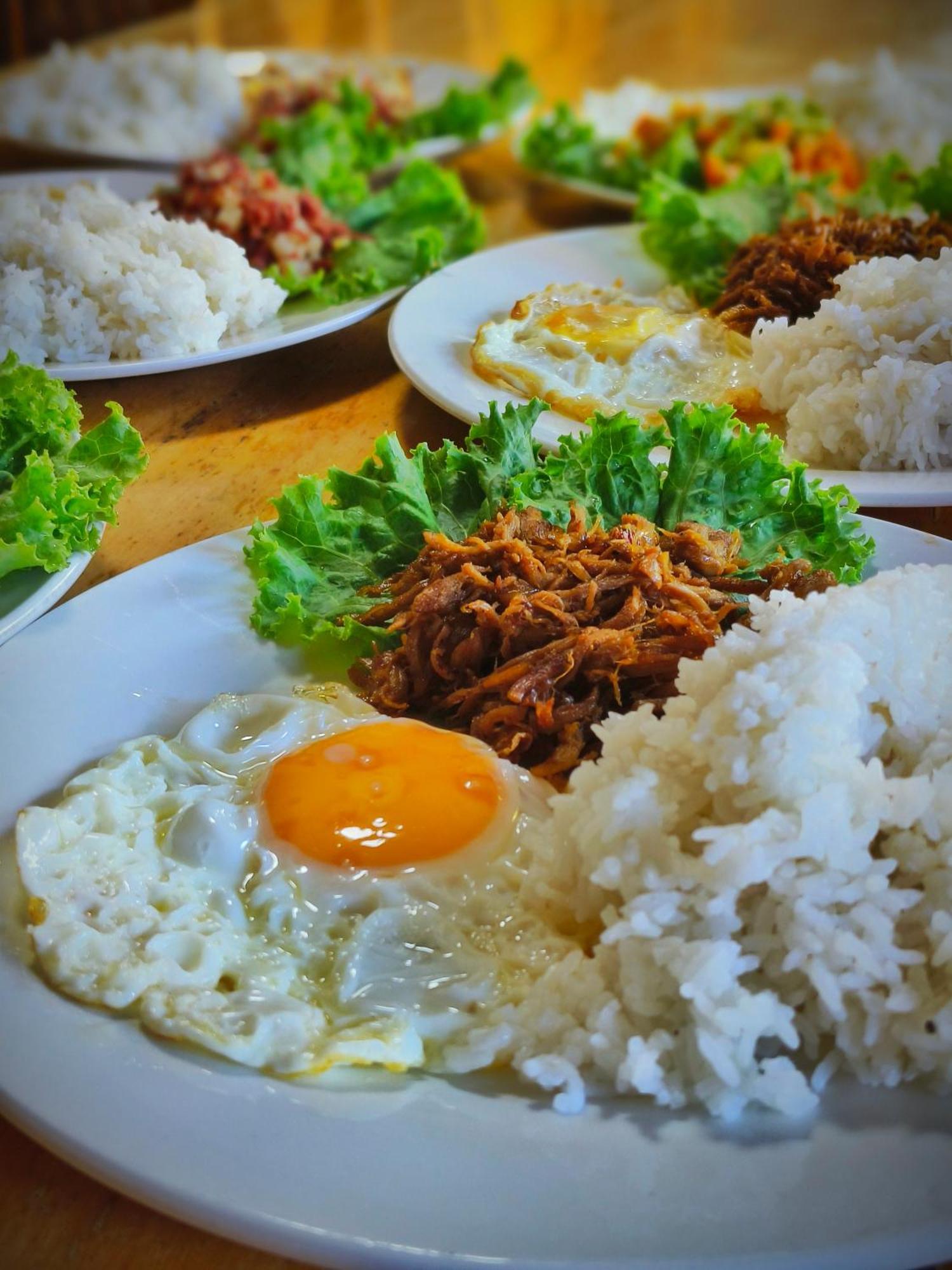 Lokal Hut Bed And Breakfast Puerto Princesa Exterior foto