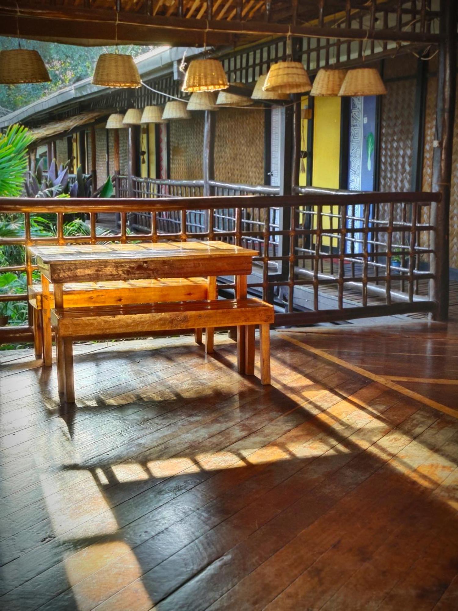 Lokal Hut Bed And Breakfast Puerto Princesa Exterior foto